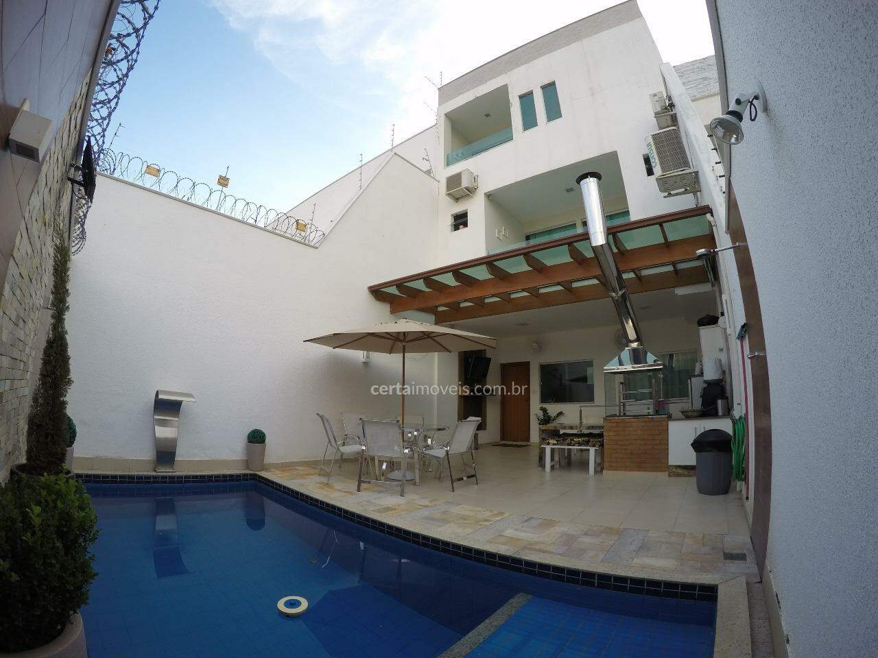 Imagem: Casa Triplex para venda ! 